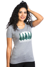 Borealer Nadelwald T-Shirt für Damen — Bio-Baumwolle